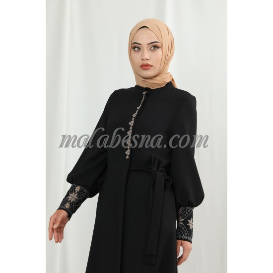 Black Abaya with pattern on the wrists and the chest