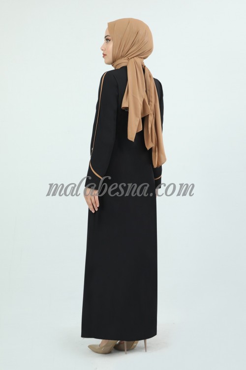Black Abaya with lines on the sleeves and on the middle