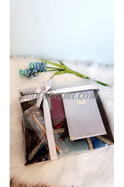 Box for men containing Miswak Rosary and parts of Holy Quran