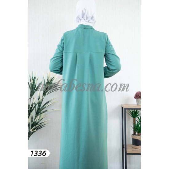 Green sporty abaya with pockets and hat