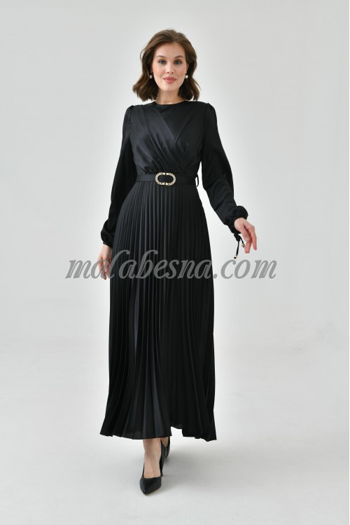 Black dress saten with layers and belt