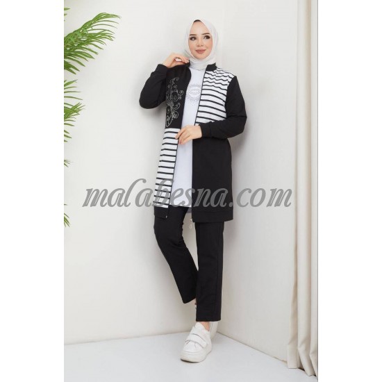 3 Pieces black and white tracksuit with lines on the chest