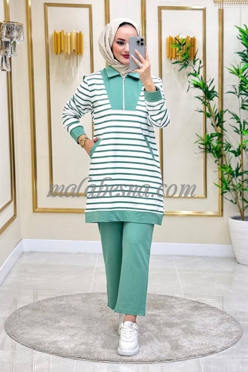 2 Pieces Green suit with lines