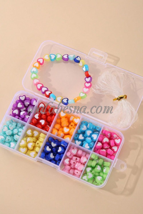 200 pieces of colored hearts with straps
