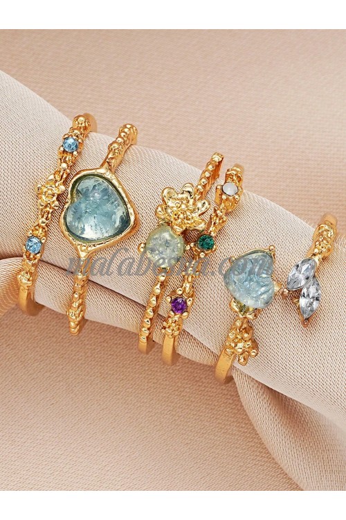 3 Golden rings with hearts and diamonds