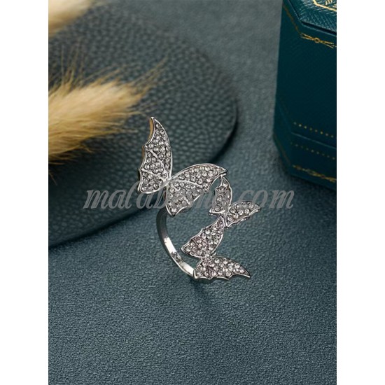 Silver open ring with 2 butterflies
