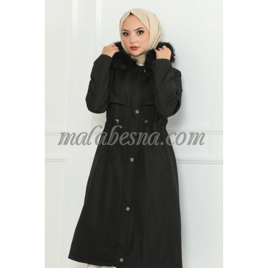 Black winter jacket with pockets and hat Black winter jacket with pockets and hat
