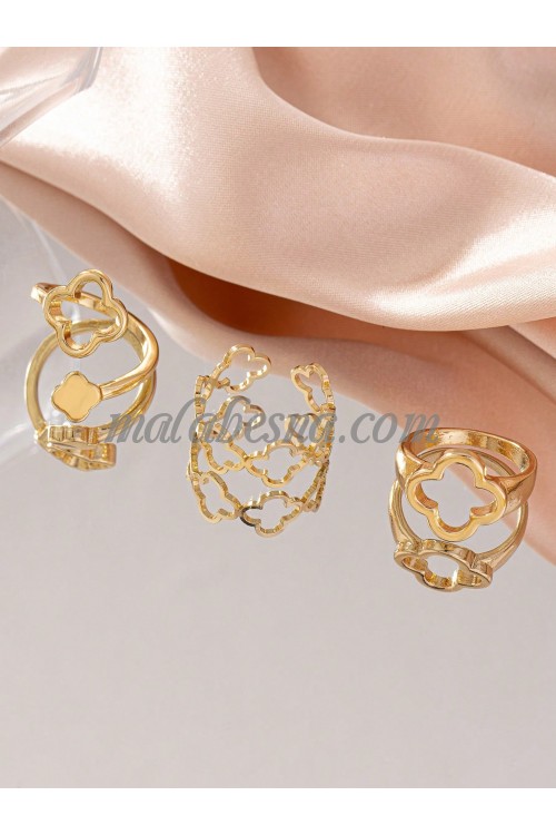 3 rings set with flower pattern