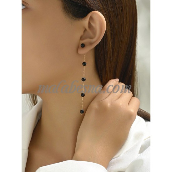 1 pair of French style earring with pearls 1 pair of French style earring with pearls