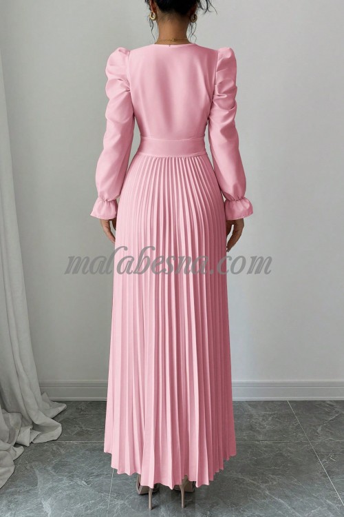 Pink wavy dress with bow tie in the middle
