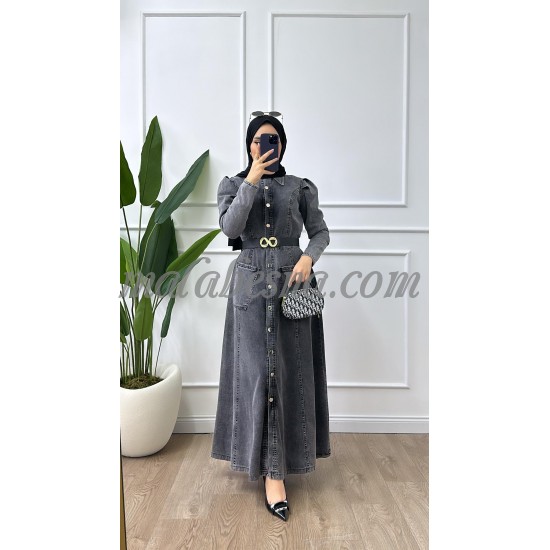 Black jeans dress with belt and pockets Black jeans dress with belt and pockets