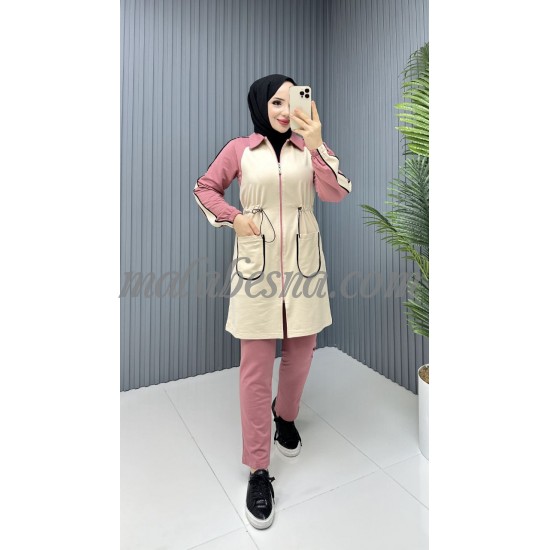 2 pieces pink and beige suit 2 pieces pink and beige suit