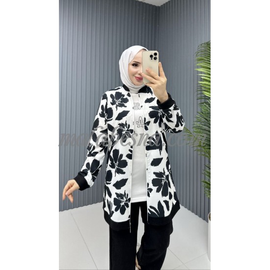 3 Pieces balck and white suit with flowers pattern on the jacket 3 Pieces balck and white suit with flowers pattern on the jacket