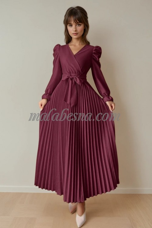 Burgundy waivy dress
