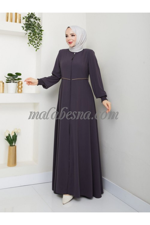Gray abaya with pattern on the middle