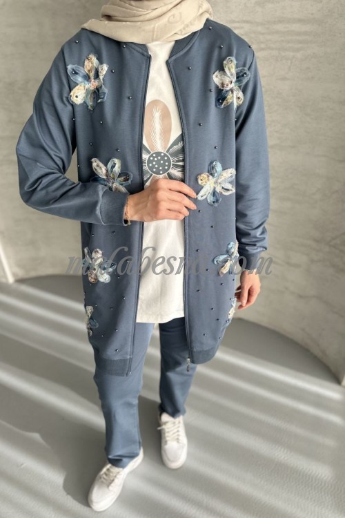 3 Pieces petrol suit with flowers pattern on the jacket