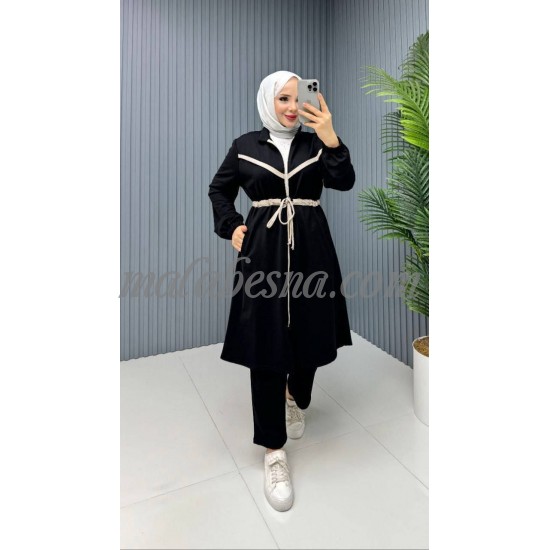 3 Pieces black tracksuit with V line on the jacket 3 Pieces black tracksuit with V line on the jacket