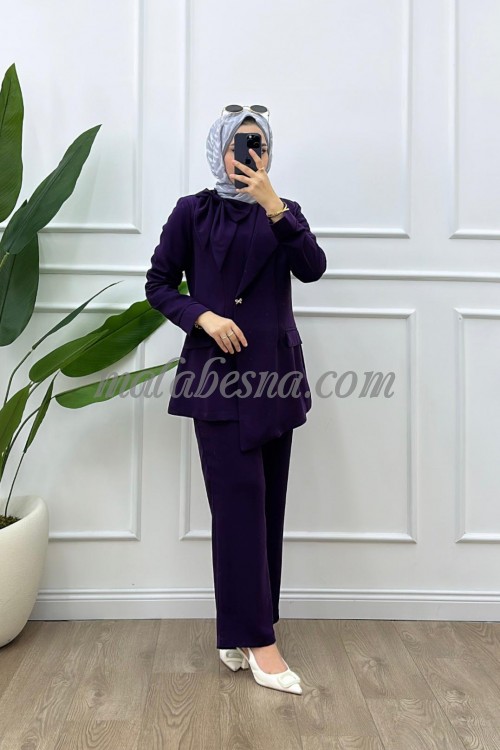 Elegant deep purple suit with flowy blazer