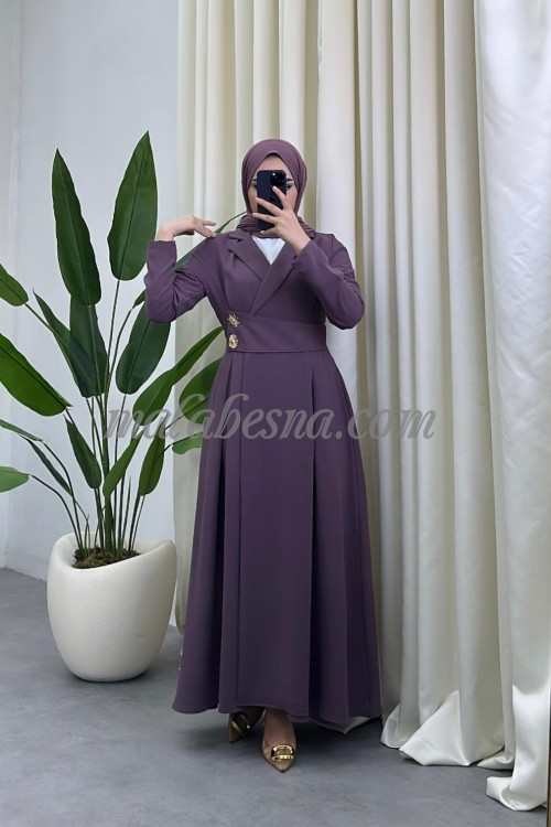 Elegant dusty pink maxi dress with gold buttons