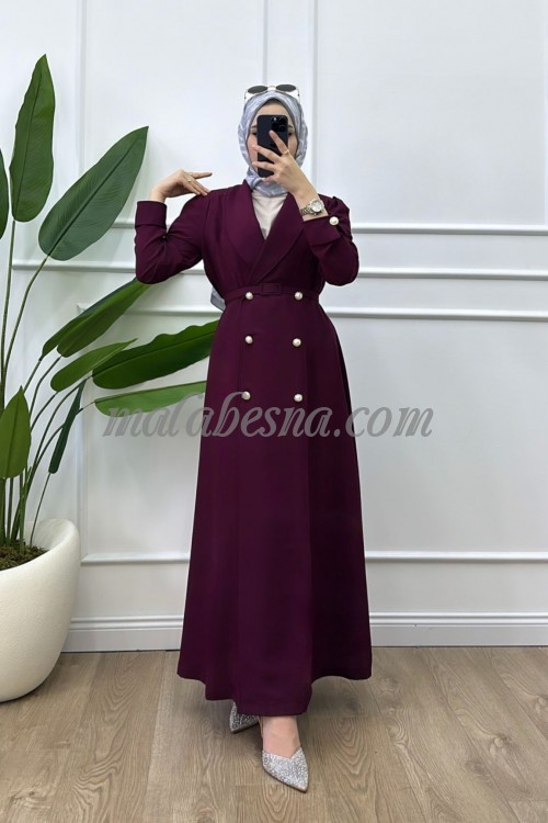 Burgundy dress with belt and front buttons