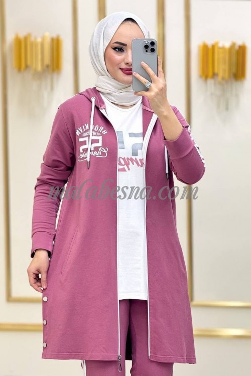 3 Pieces pink training suit with white pattern on the jacket and white shirt