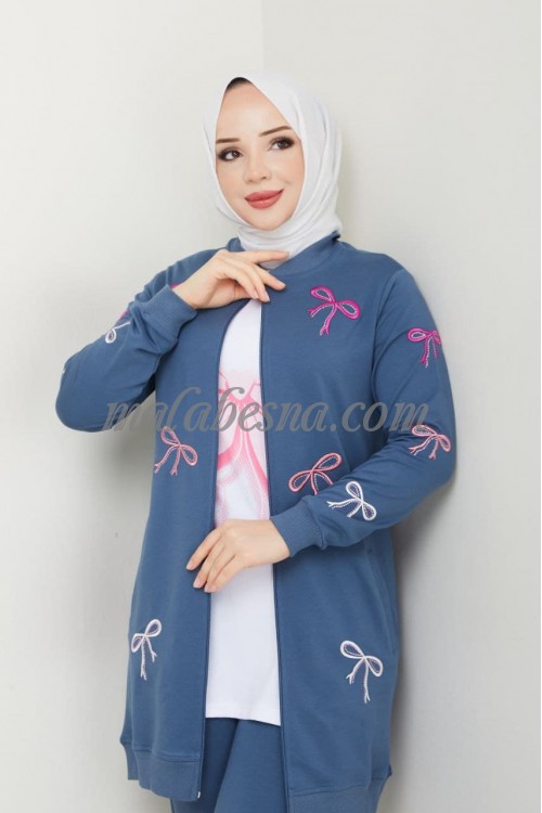3 Pieces petrol suit with fyonka pattern on thr jacket