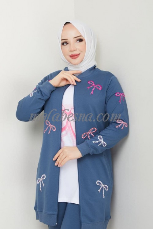 3 Pieces petrol suit with fyonka pattern on thr jacket