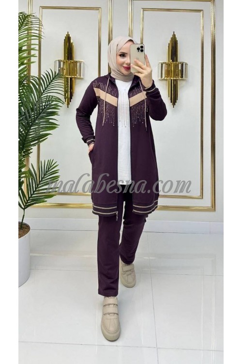 3 Pieces Purple suit with strass on the jacket and beige color on the jacket