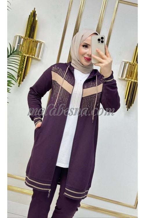 3 Pieces Purple suit with strass on the jacket and beige color on the jacket