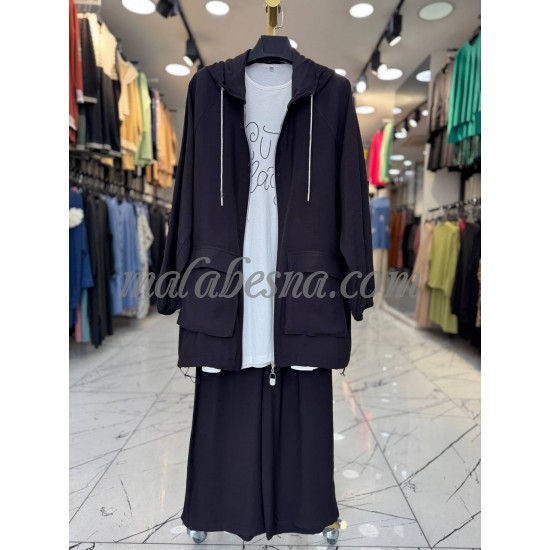 3 pieces black suit with pockets on the jackets 3 pieces black suit with pockets on the jackets