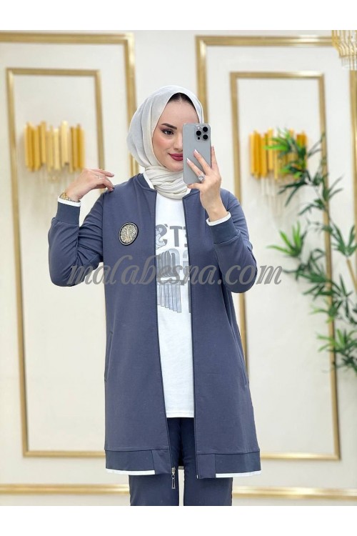 3 pieces Gray suit with embroidery sticker on the jacket