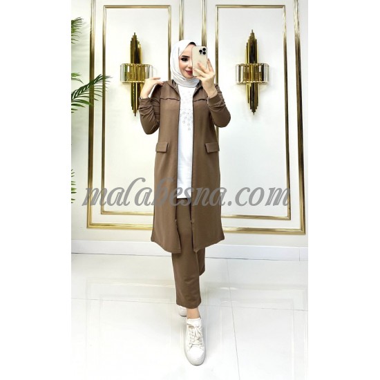 3 Pieces beige suit with pocket on the jacket 3 Pieces beige suit with pocket on the jacket