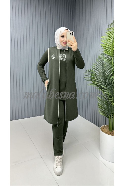 3 pieces Green suit with vest