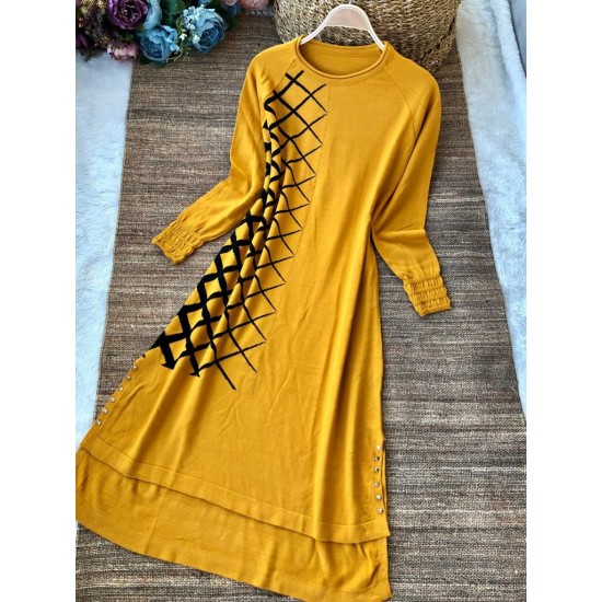 Yellow Trico shirt with pattern Yellow Trico shirt with pattern