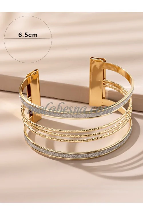 Open golden bracelet