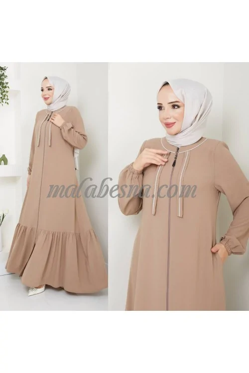 Beige abaya with zipper and layers from down